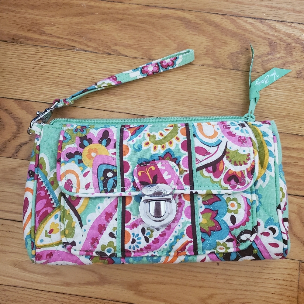 NWOT Vera Bradley Tutti Frutti Wristlet